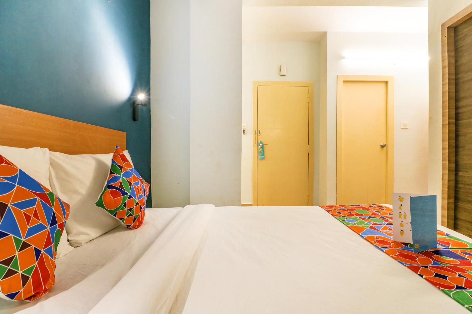 Fabhotel Azure Sky - Nr Ruby Hospital Jādabpur Exterior photo