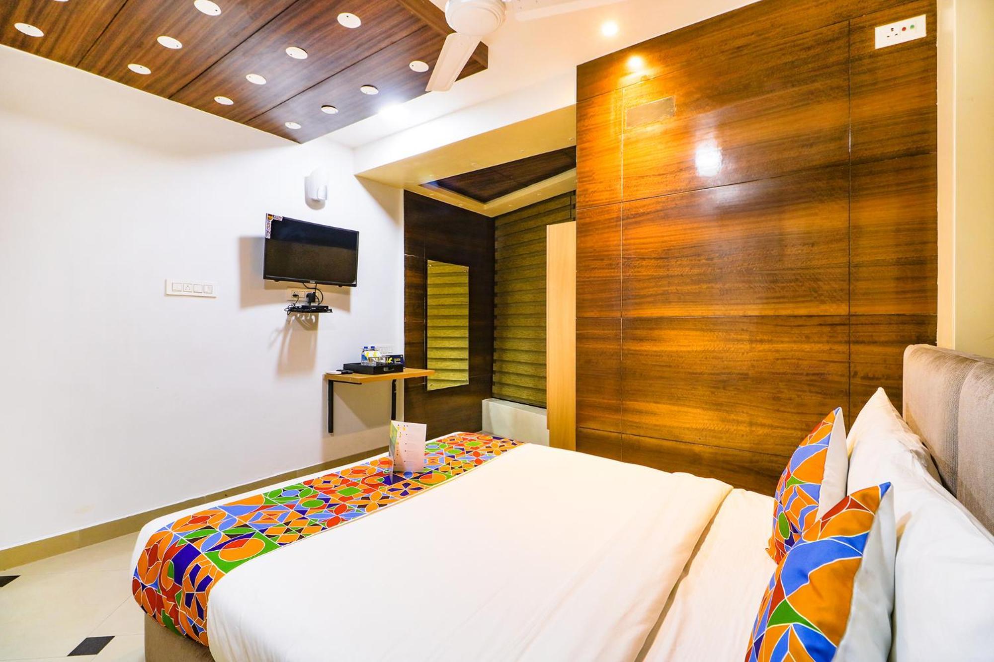 Fabhotel Azure Sky - Nr Ruby Hospital Jādabpur Exterior photo